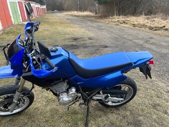 Yamaha XT600e - 9