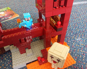 Lego Minecraft 21122 - The Nether Fortress - 9