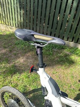 2ks stejná skládací kola Dethleffs Carad ( Brompton, Tern) - 9