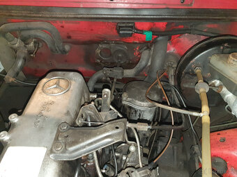 Prodám Mercedes-Benz 123,200D,r.v.1971 - 9