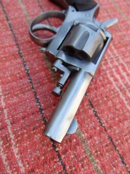 Historický revolver British Bulldog cal. 320 - 9