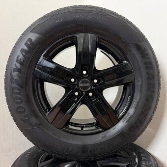 JEEP GRAND CHEROKEE 5x127 R18 ET38+CELOROČNÍ 255/65R18 - 9