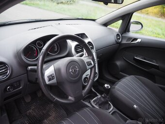 Opel Corsa 1.4 KLIMA, vyhř. sedadla + volant - 9