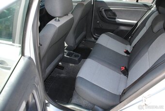 Škoda Fabia 2 kombi 1.4 63kW - klimatizace - ESP - 9