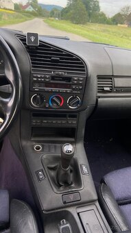E36 Coupe 320i (samosvor) - 9