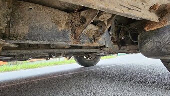 Nissan terrano 2.7tdi 92kw - 9