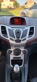 Ford fiesta 1.6 tdci - 9
