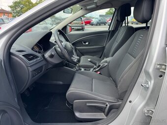 Renault Mégane Grandtour BOSE-Edition 1.6i - 9