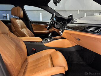 BMW Rad 5 Touring 530d xDrive LUXURY LINE - 9