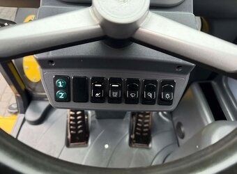 Kolovy nakladač.kloubovy. Yanmarv8 ne volvo.jcb - 9