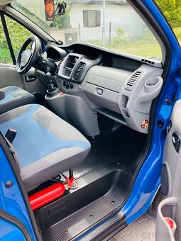 Renaul Trafic 2.0 Dci ,TOP STAV, 2x soupacky, 9 míst - 9