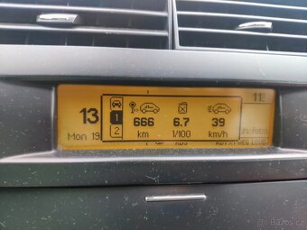 Citroen C4 1.6i sedan, KLIMA CHLADÍ, NOVÁ STK - 9