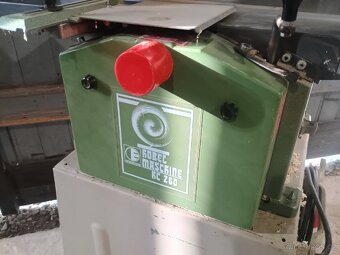 Hoblovka (srovnávačka) s protahem Elektra Beckum HC260 - 9