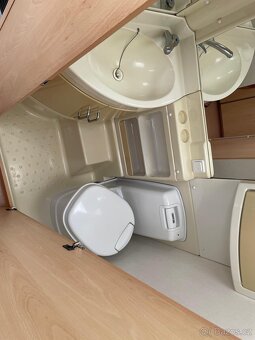 Chateau Calista 440, 4 osoby, stan, wc, rezerva - 9
