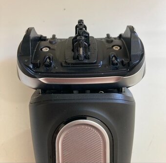 Braun Series 9 Pro elektrický holicí strojek - 9