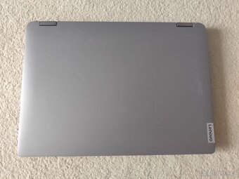 Lenovo IdeaPad Slim 5 14ABR8 - 9