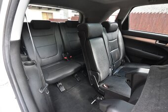 Kia Sorento 2.2 CRDI 145kw automat 4x2 7míst 2013 - 9