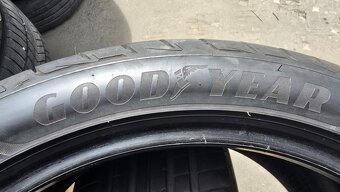 Letní pneu 275/35/19 Good Year Run Flat - 9