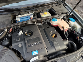 Audi A4 85 KW klima výhřev - 9