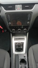 Škoda Octavia Combi 1.4TSi 110kW,FULL LED - 9