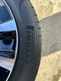 Pirelli 245/45R18 předek 275/40R 18 zadek - 9