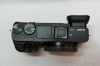 Sony Alpha A6400 – tělo s příslušenstvím - 9