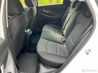 Hyundai i30 1.6 CRDI SMART ČR NOVÉ - 9