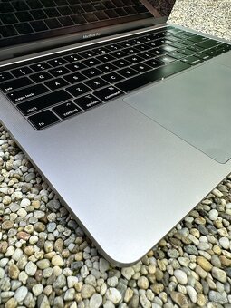MacBook PRO 13, 500GB, 16GB, i7 touchbar - 9