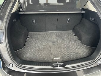 Mazda CX-5 2.2D 135kw AWD Webasto 45tis - 9