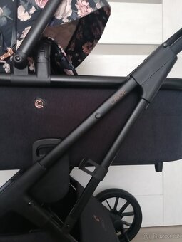 kočárek Cavoe Axo Style La rose - 9