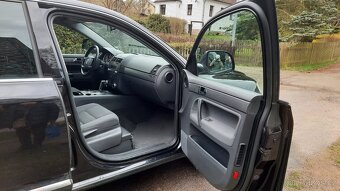Volkswagen Touareg 3.0 TDI naj.167800km Serviska - 9