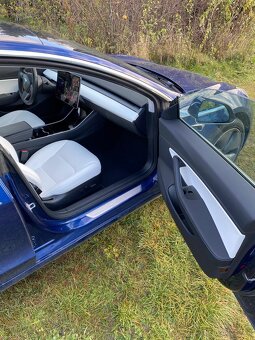 Tesla model 3 LR, záruka, autopilot, bílá kůže, 4x4 - 9