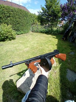 Airsoft zbraň - 9
