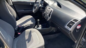 Hyundai i20 1.2i ČR/AC/2X SADA KOL - 9
