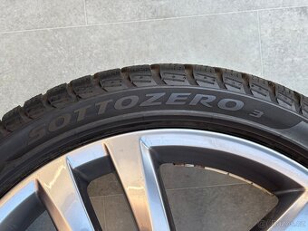 Originál Volkswagen Golf R18 ET51 Salvador Zimní Pirelli - 9