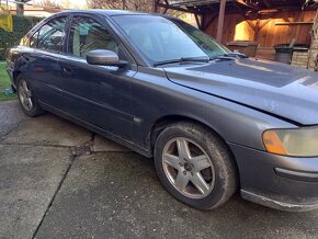 Volvo s60 2,4i r.v.2005 103 kw - 9