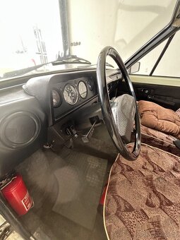 Škoda 120L - 9