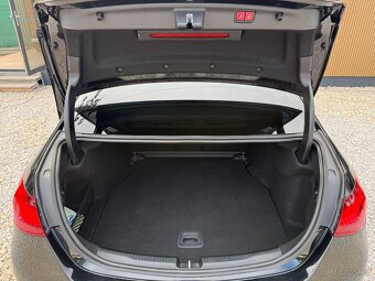 Mercedes-Benz C 300 d 4Matic AMG Plna vybava,Masáž,Pano,Bur. - 9