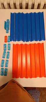 HotWheels - 9
