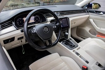 Volkswagen Passat B8 Highline 2018 110kw DSG / AJ NA SPLÁTKY - 9