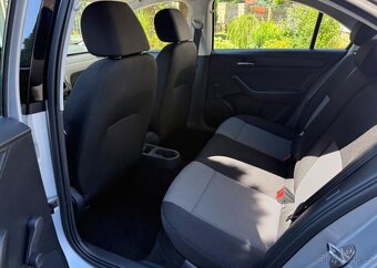 Seat Toledo 1,2 TSi / 77 kw ,klima benzín - 9