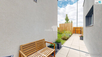 PRONÁJEM řadový rodinný dům 5+kk, 136m2, ulice Manželů Dostá - 9