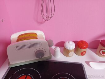 Dětská dřevěná kuchyňka - 9