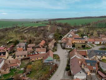 Prodej rodinného domu a pozemku 1 114 m² - Bučovice - Černčí - 9