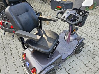 Skutr čtyřkolový pro seniory - invalidní vozík - 9