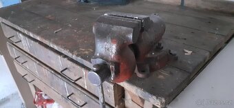 PRONAJMU GARAZ V KLATOVECH LIPOVA UL - 9