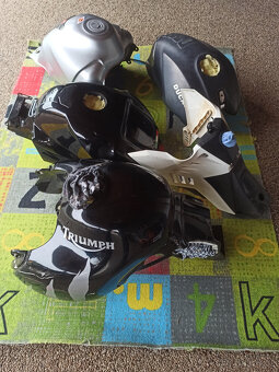 Nádrže benzínové na různé motorky - 9