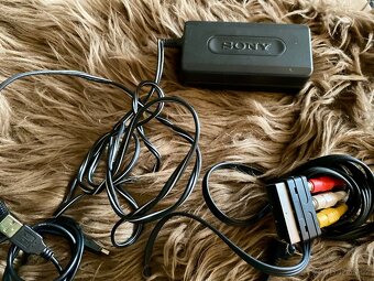 Digitální kamera SONY DCR-TRV240E - 9