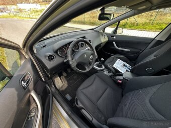 PEUGEOT 308 1.6 - 9