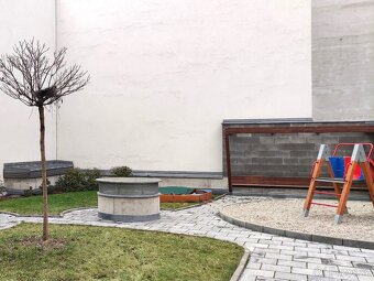 Nadstandardní zařízený byt 1+kk s balkonem v centru Brna - 9